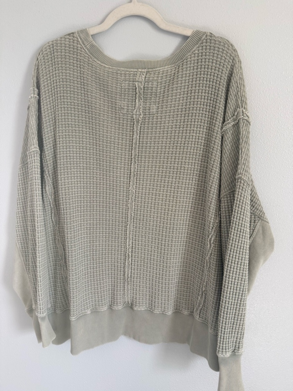 Women’s American Eagle Outfitters Sage Waffle Crewneck Sweater Size S Oversized - Picture 4 of 5